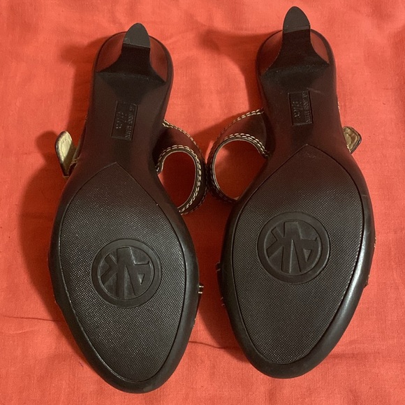 AK Anne Klein iflex slip-on Brown leather sandals. Size 6.5 - Picture 3 of 5